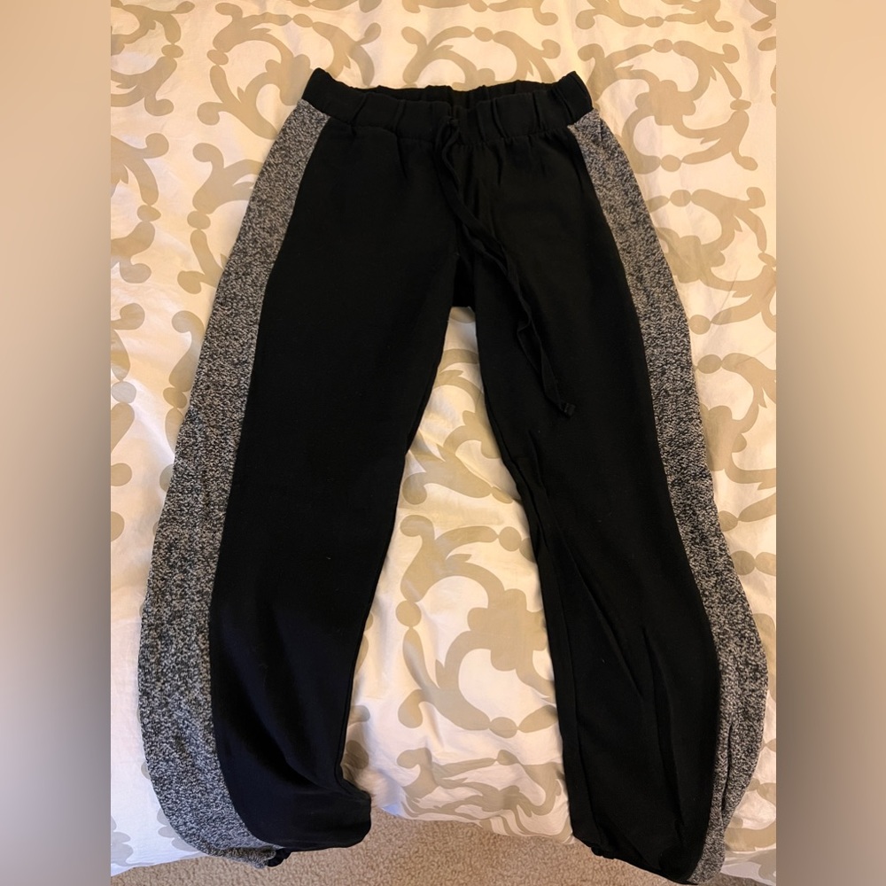 Joggers Size Small